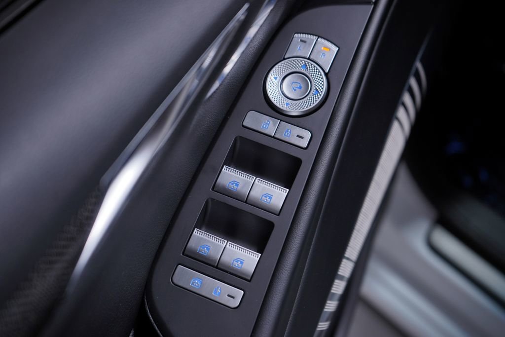 Used 2024 Genesis G80 3.5T Sport image 17