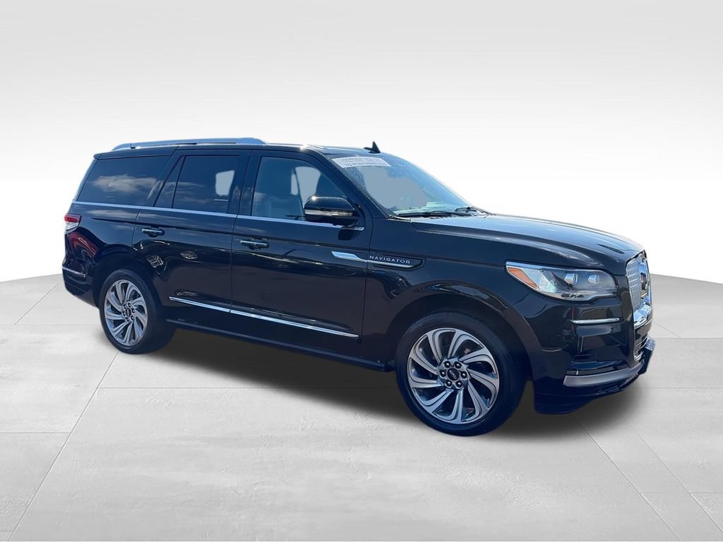 Used 2024 Lincoln Navigator Reserve AWD/4WD video 2