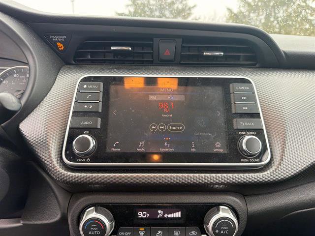 Used 2019 Nissan Kicks SV image 12