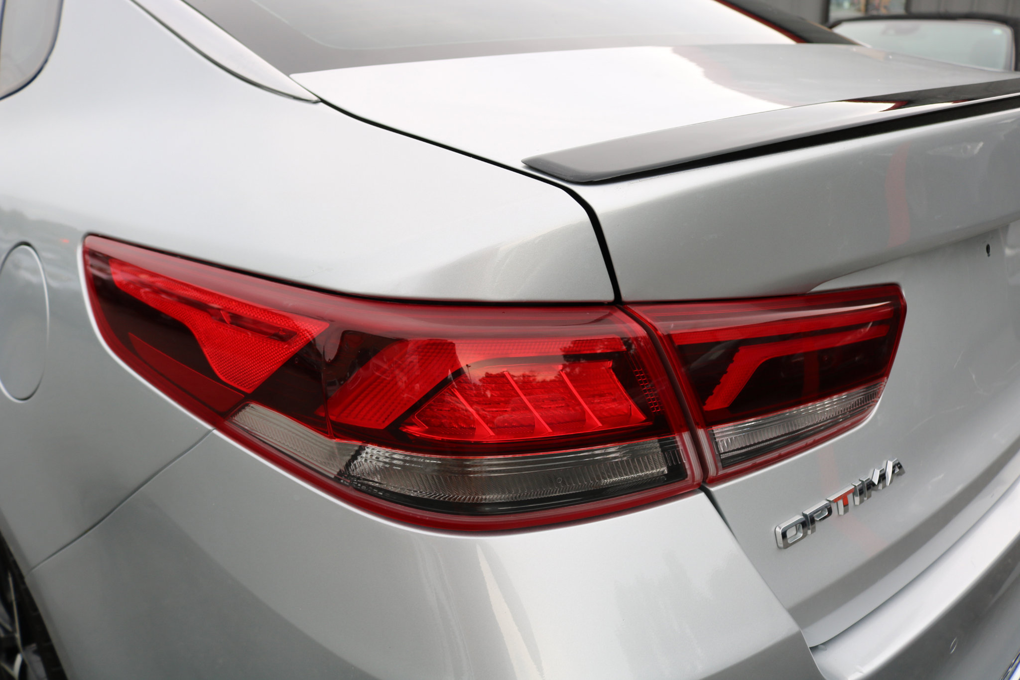 Used 2019 Kia Optima SX image 10