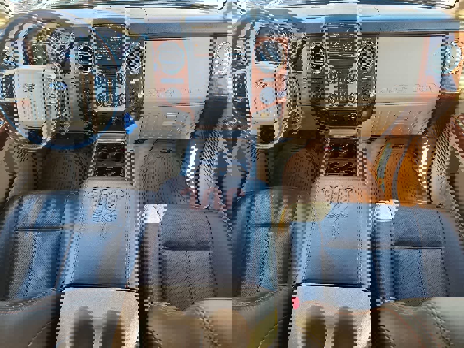 Used 2015 Ford F350 King Ranch image 17