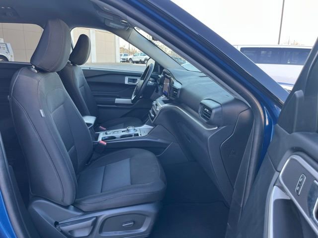 Used 2022 Ford Explorer XLT image 24