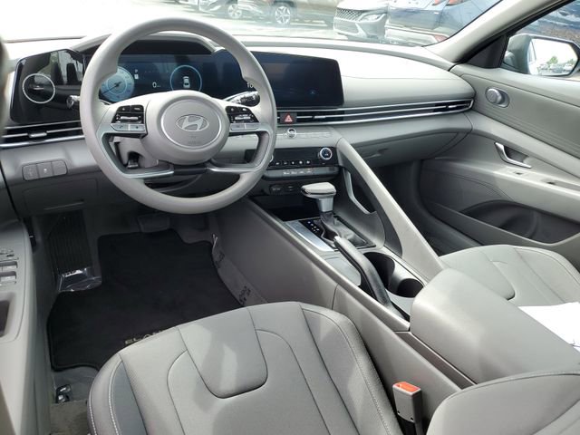 Certified 2024 Hyundai Elantra SEL FWD image 9