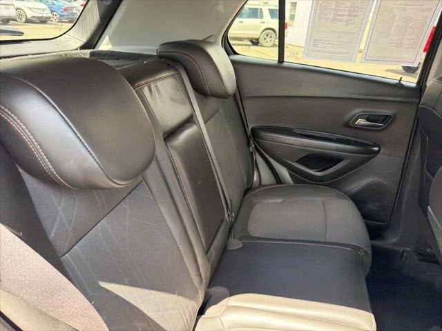 Used 2022 Chevrolet Trax LT w/ Driver Confidence Package AWD/4WD image 23