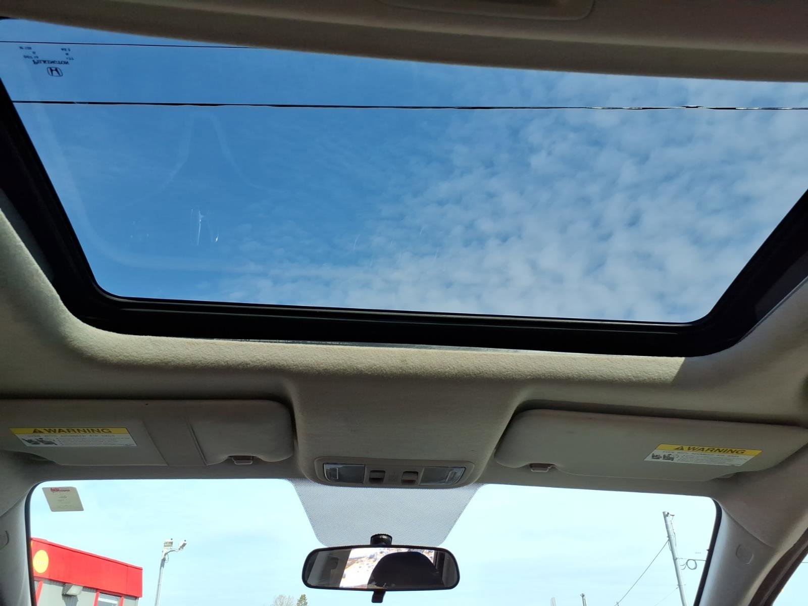 Used 2015 Honda Fit EX image 15