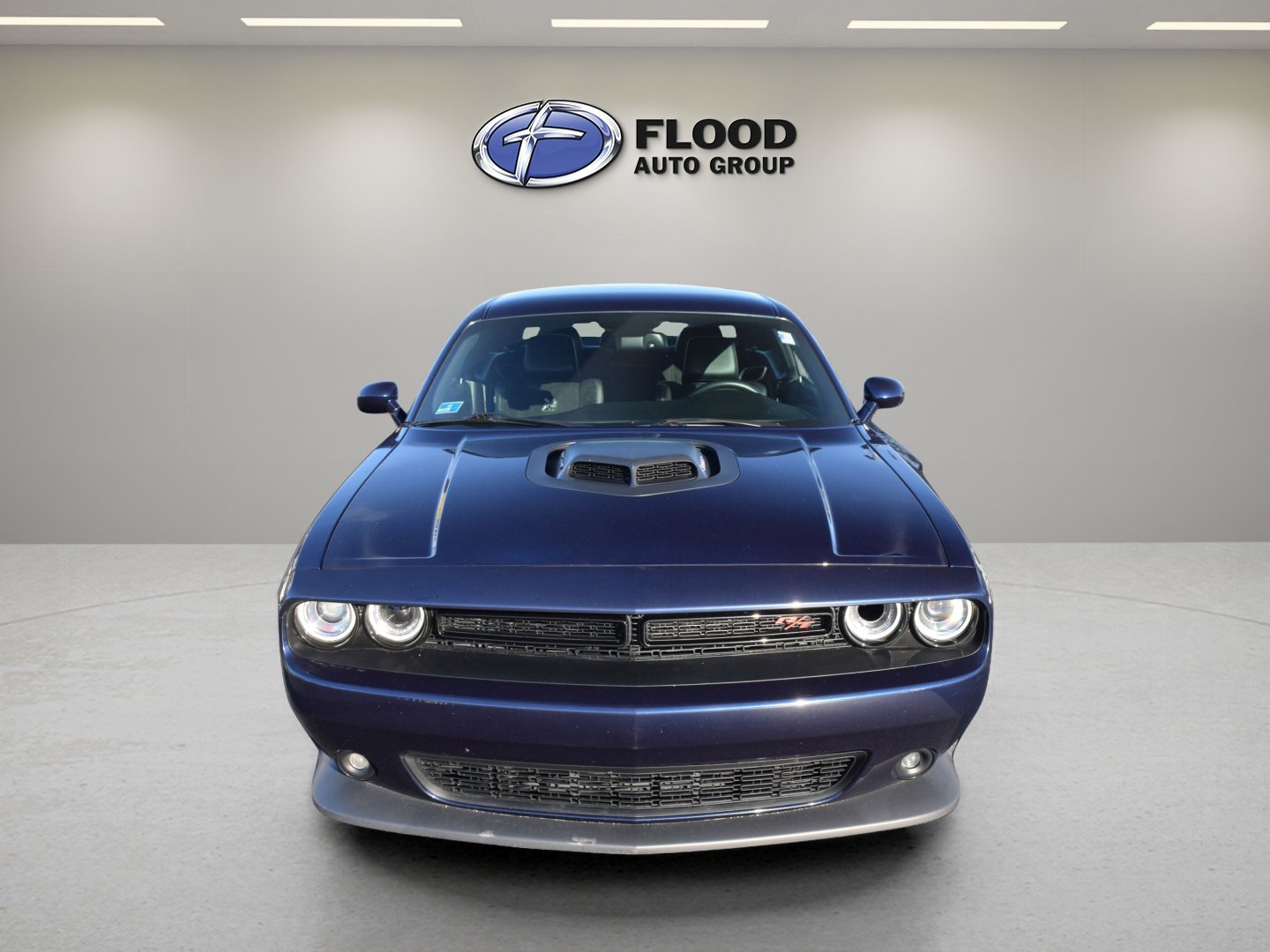 Used 2016 Dodge Challenger R/T Scat Pack image 2