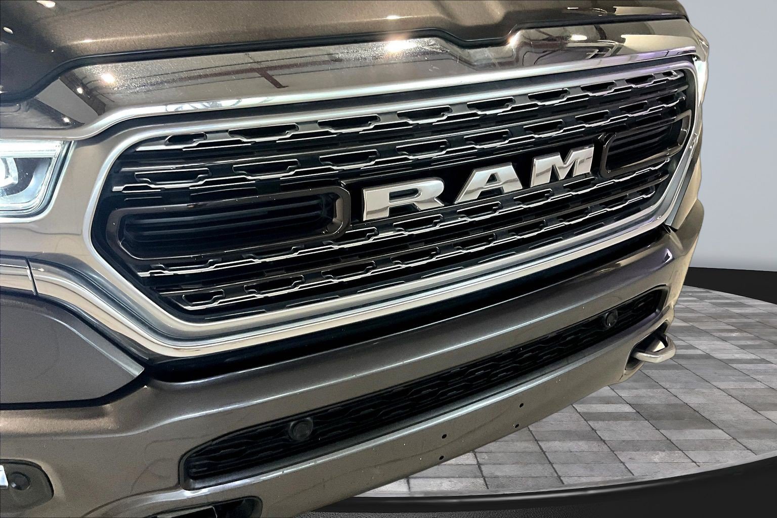 Used 2022 RAM 1500 Limited w/ Body Color Bumper Group AWD/4WD image 35