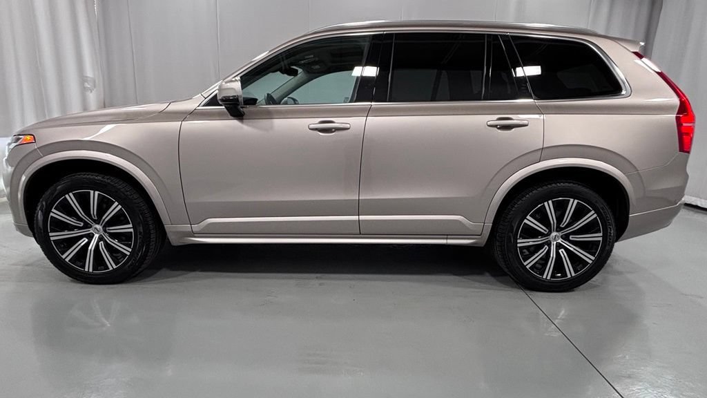 Certified 2023 Volvo XC90 B5 Core w/ Climate Package AWD/4WD image 9
