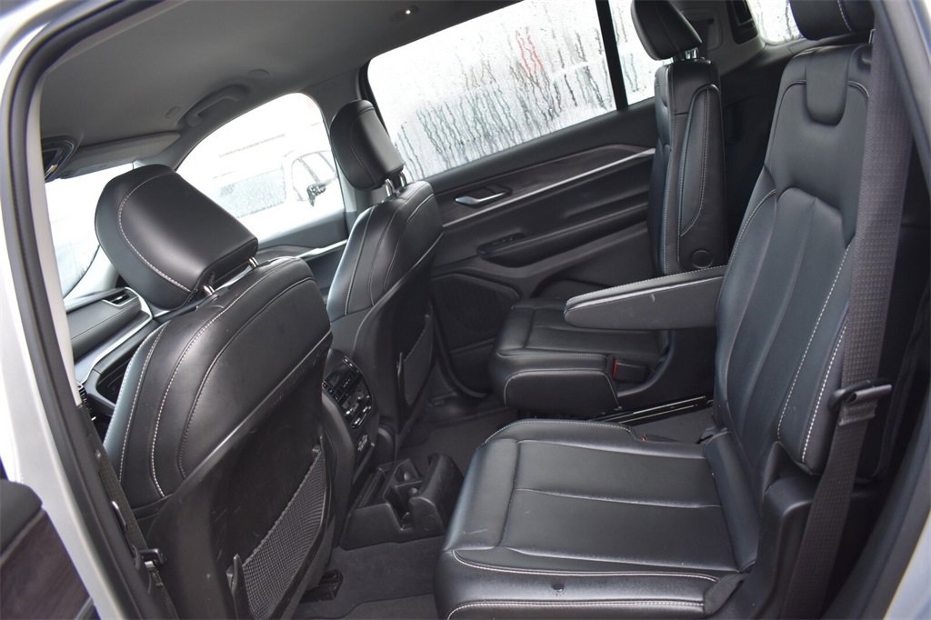 Used 2023 Jeep Grand Cherokee L Limited image 24