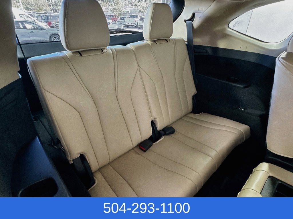 Used 2023 Acura MDX w/ Technology Package AWD/4WD image 30