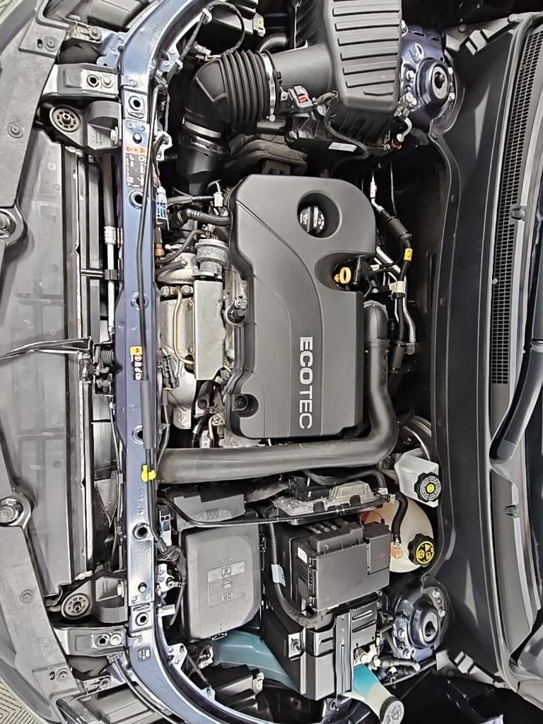 Used 2019 Chevrolet Equinox LS image 38