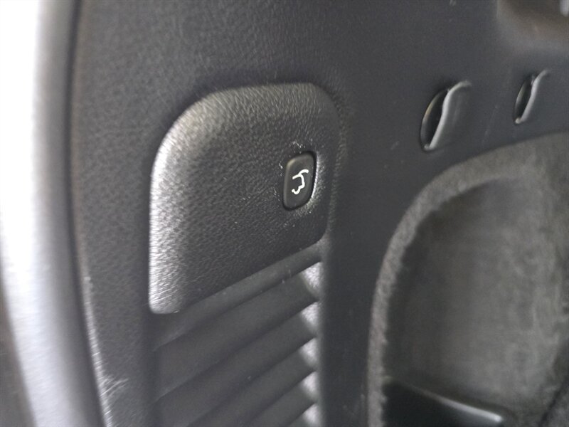 Used 2018 Jeep Grand Cherokee Limited AWD/4WD image 36