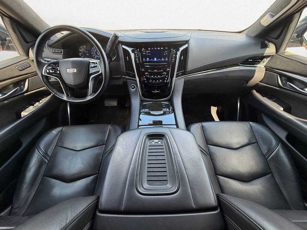 Used 2020 Cadillac Escalade Platinum AWD/4WD image 9