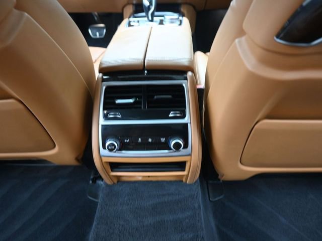 Used 2020 BMW 740i w/ M Sport Package image 27