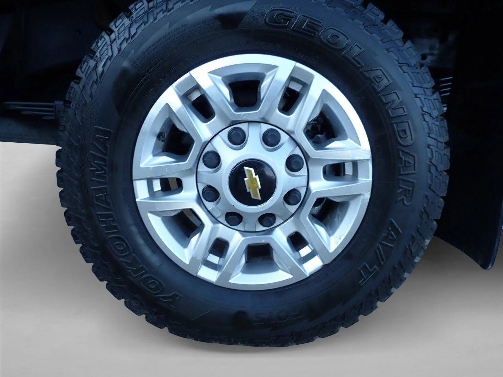 Used 2024 Chevrolet Silverado 2500 LT w/ Convenience Package AWD/4WD image 7