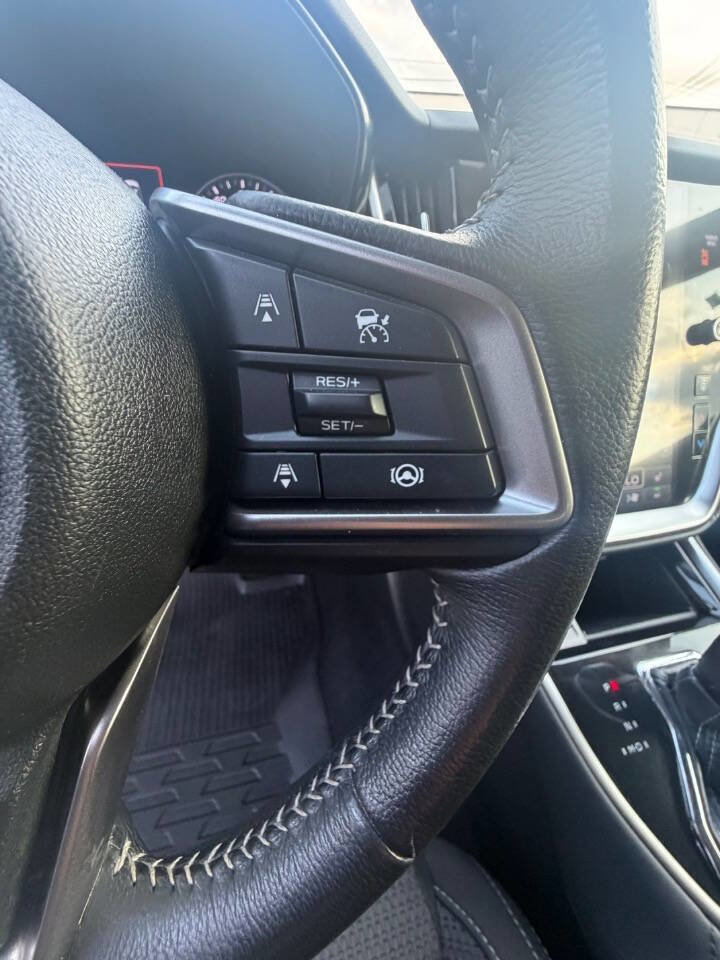 Used 2024 Subaru Outback Premium AWD/4WD image 11