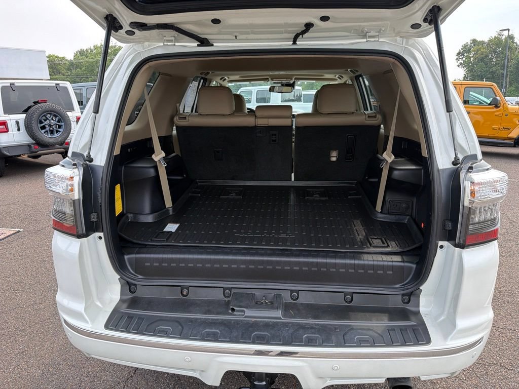 Used 2023 Toyota 4Runner Limited AWD/4WD image 17