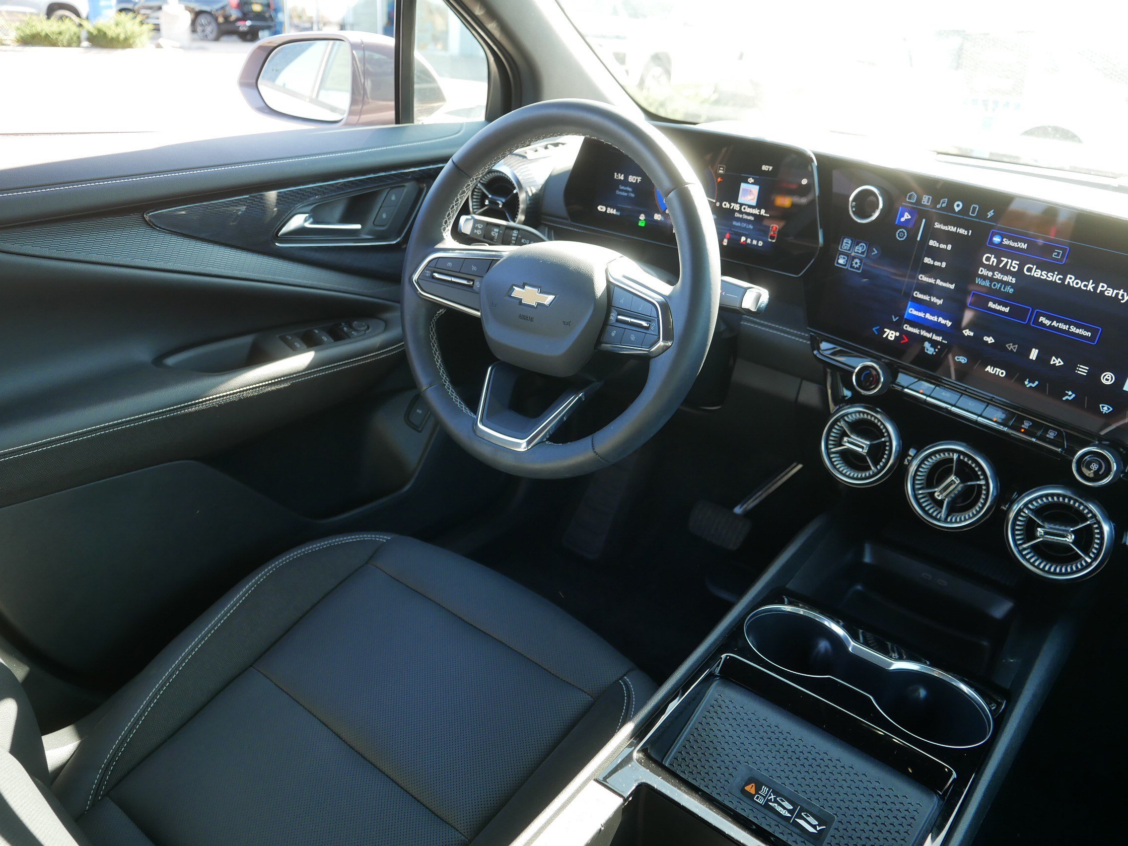 Used 2024 Chevrolet Blazer EV LT AWD/4WD image 9