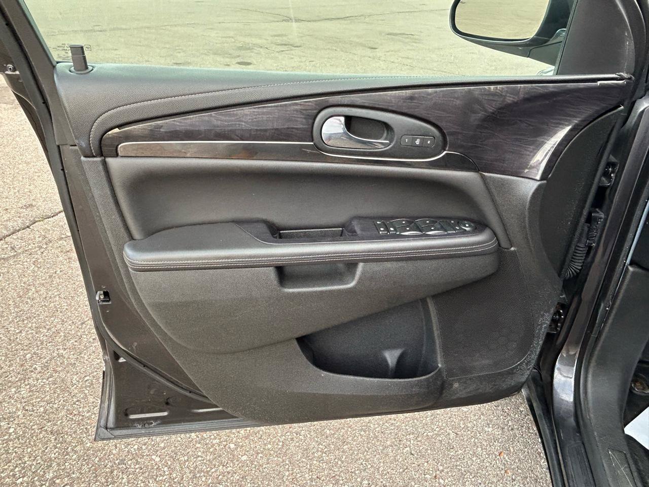 Used 2016 Buick Enclave Leather FWD image 15