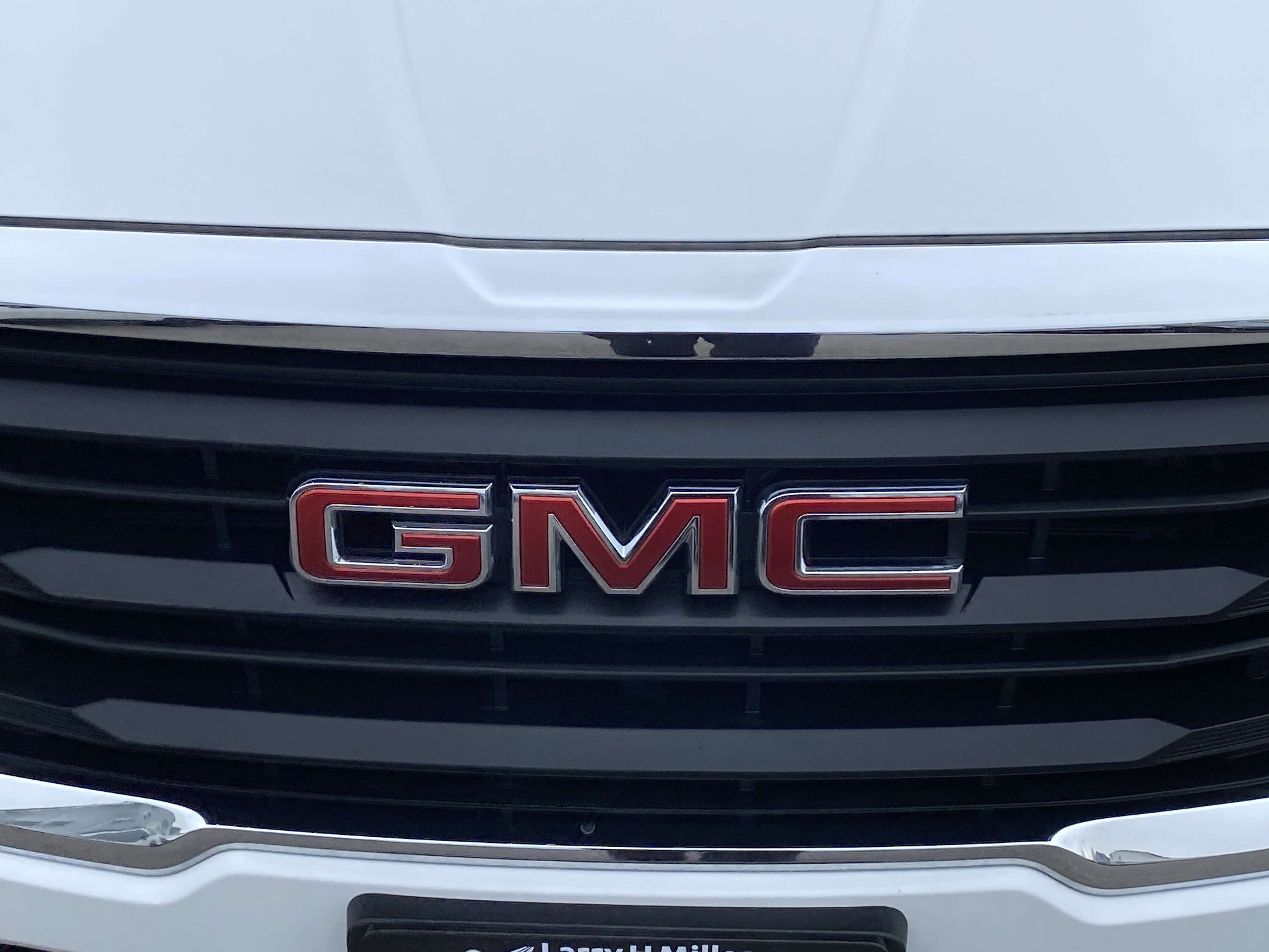 Used 2023 GMC Terrain SLE w/ Driver Convenience Package image 25