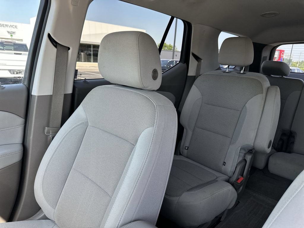 Used 2021 Chevrolet Traverse LT FWD image 12