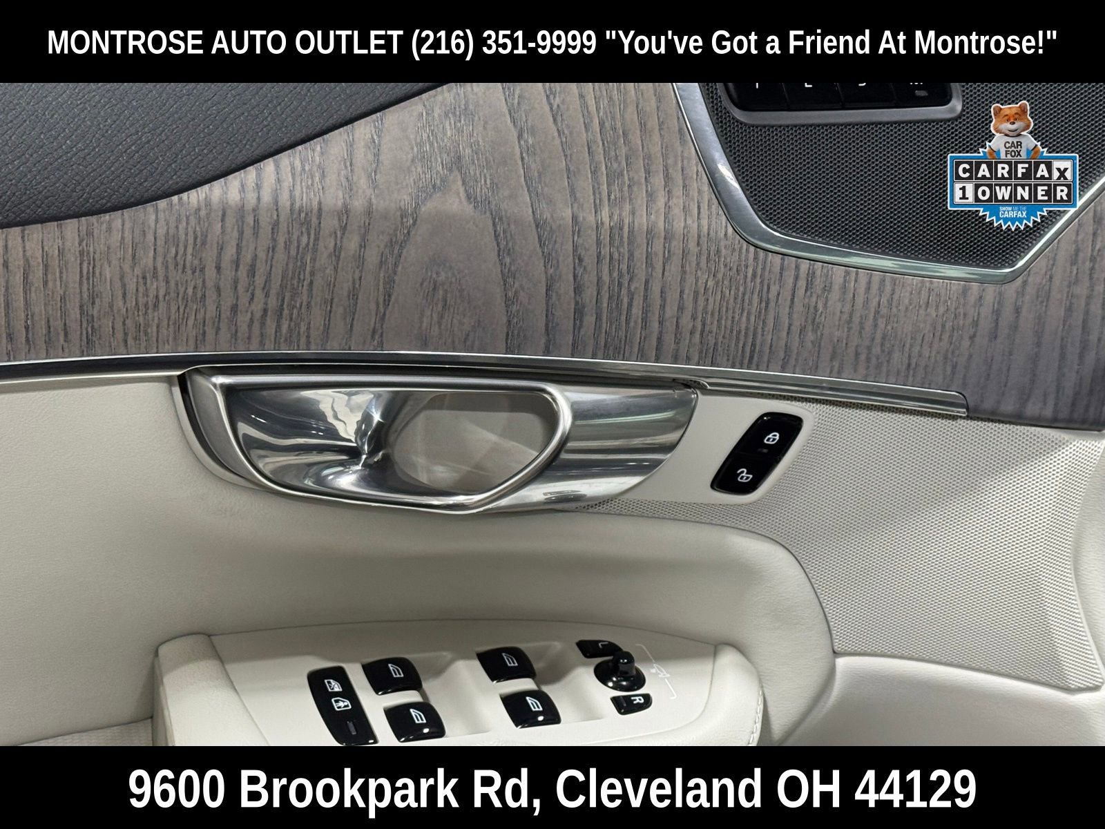 Used 2023 Volvo XC90 B6 Core image 12