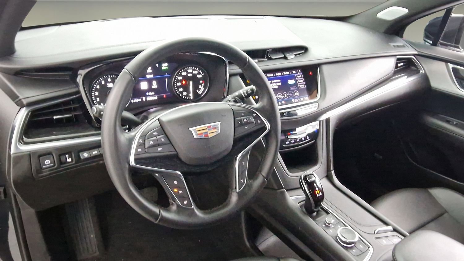 Used 2022 Cadillac XT5 Premium Luxury w/ Technology Package image 13