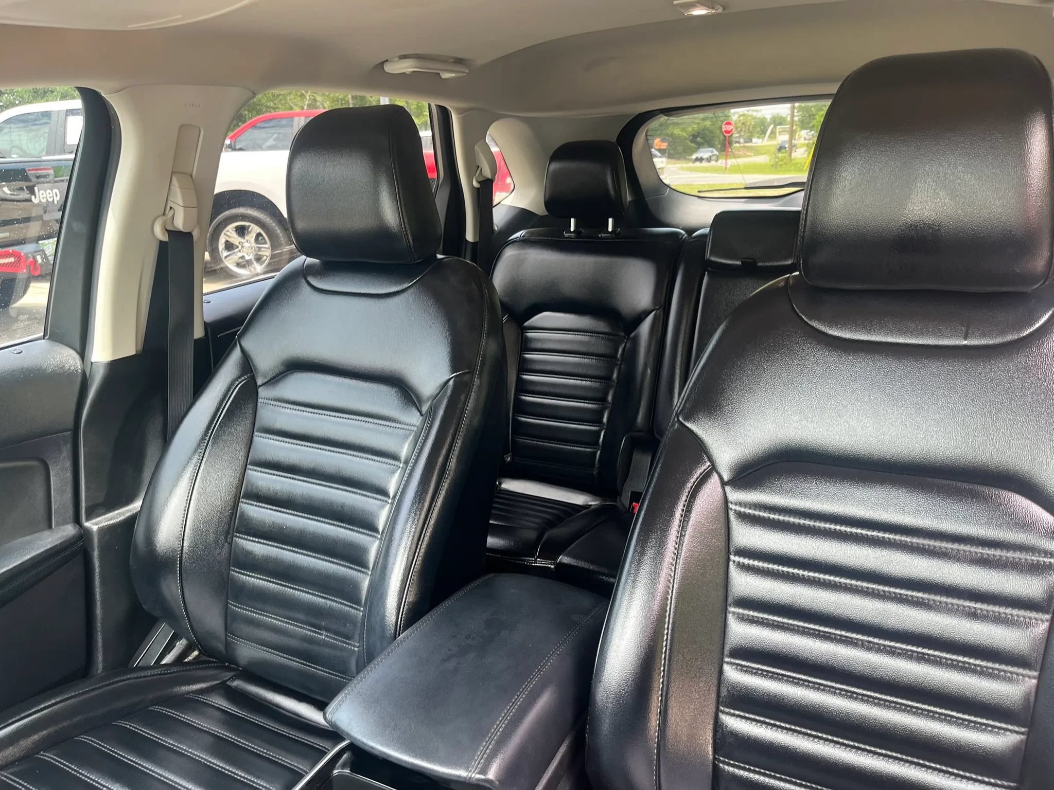 Used 2020 Ford Edge SEL w/ Convenience Package FWD image 11