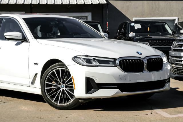 Used 2023 BMW 530e RWD image 11
