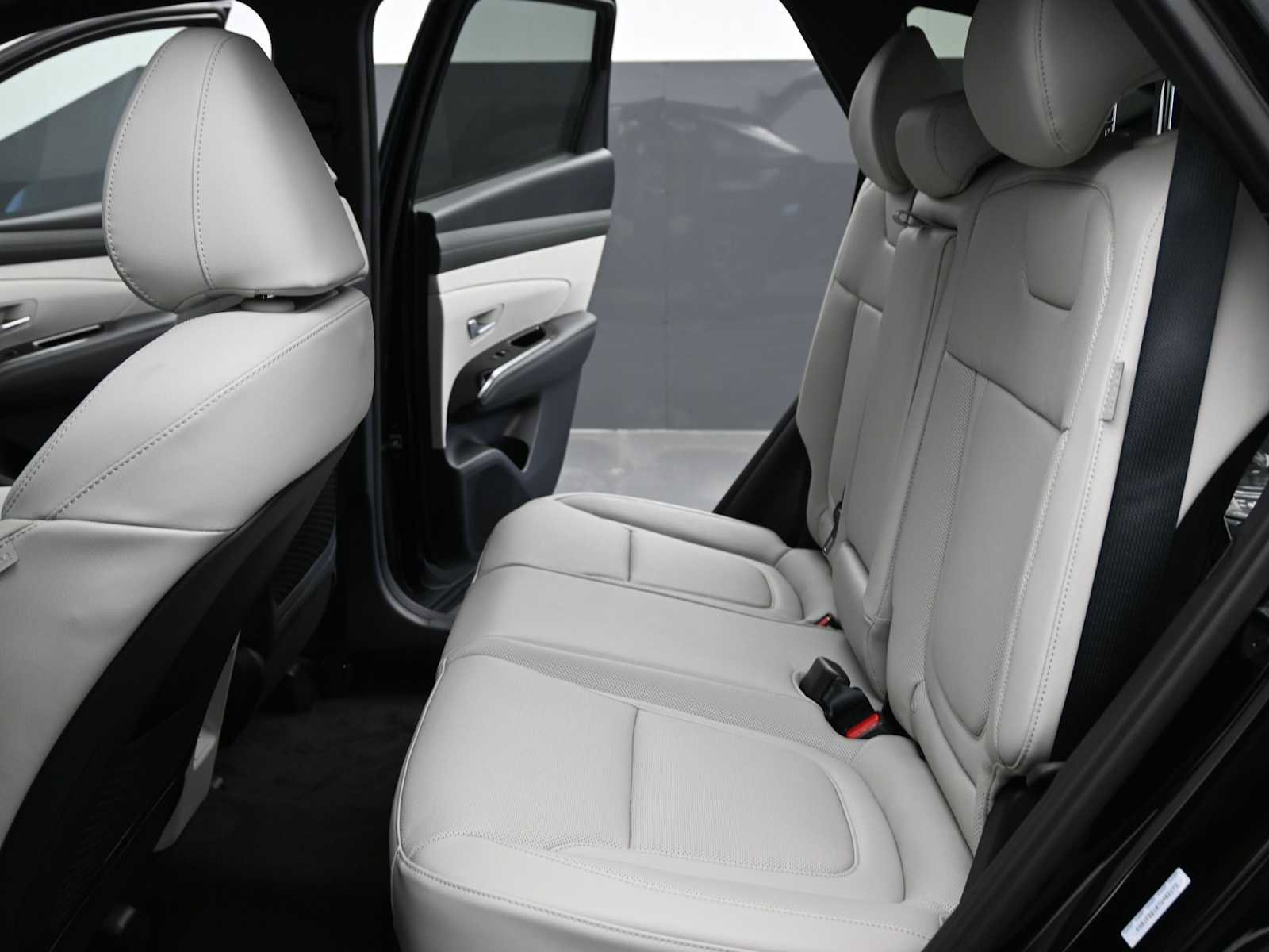 New 2026 Hyundai Tucson Limited image 14