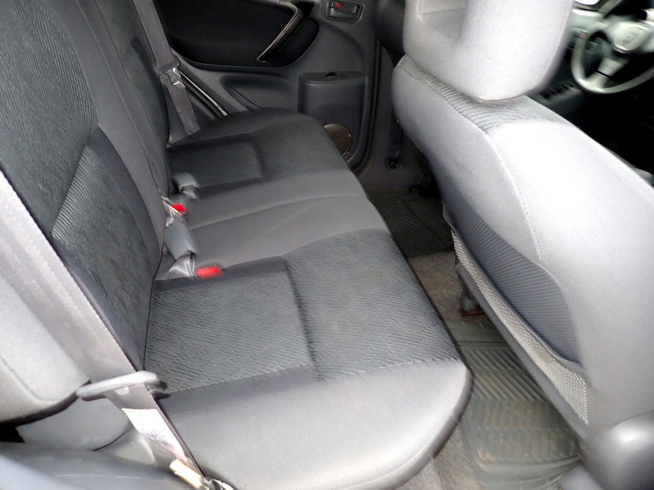 Used 2001 Toyota RAV4 4WD image 24