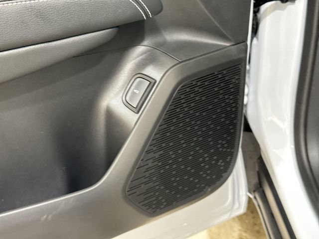 New 2026 GMC Terrain Denali w/ LPO, Floor Liner Package AWD/4WD image 24