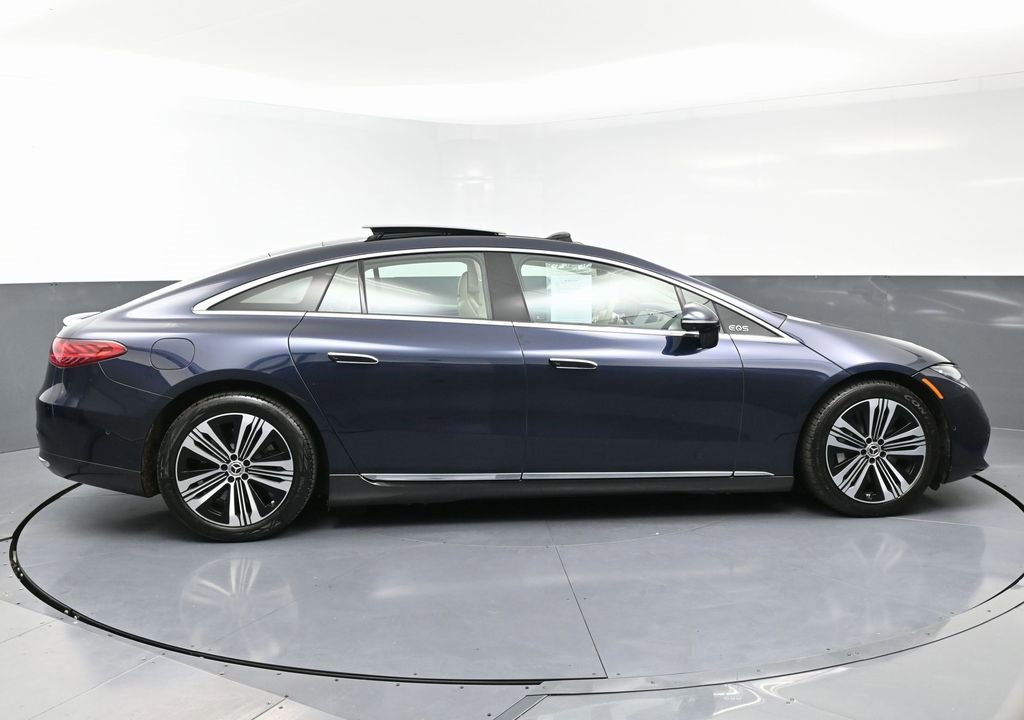 Used 2022 Mercedes-Benz EQS 450+ Sedan image 10