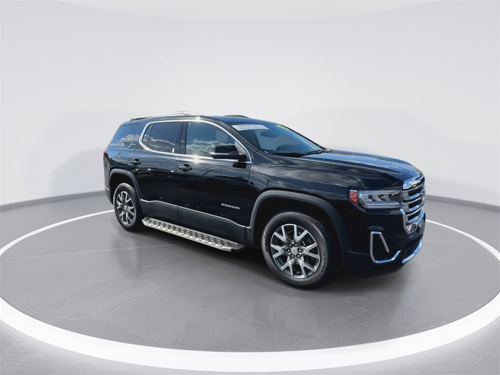 Used 2023 GMC Acadia SLE w/ Driver Convenience Package image 2
