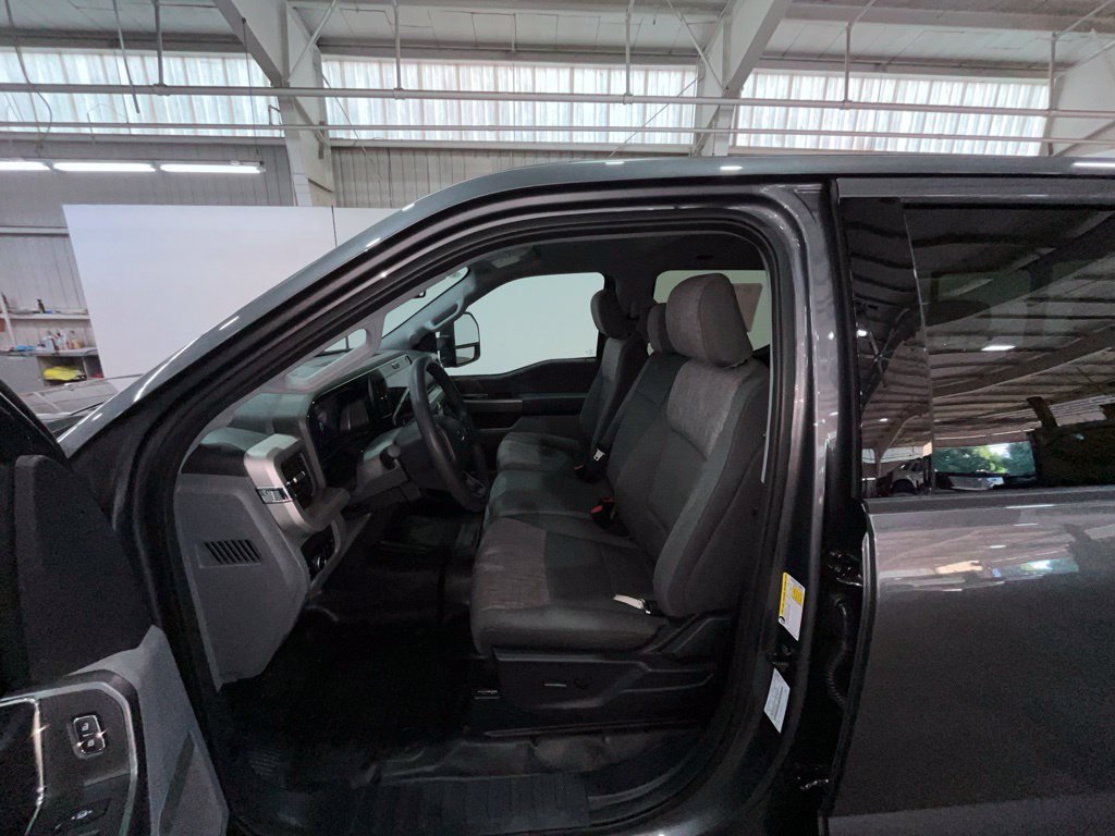 New 2026 Ford F250 XLT w/ XLT Premium Package AWD/4WD image 17