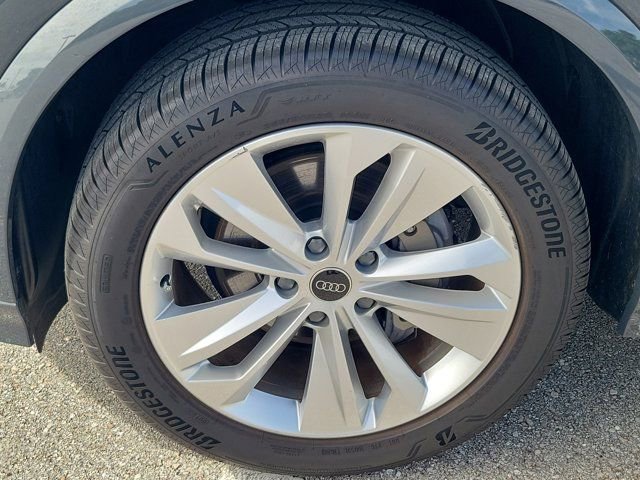 Certified 2025 Audi Q6 e-tron Premium Plus w/ Premium Plus RWD image 9