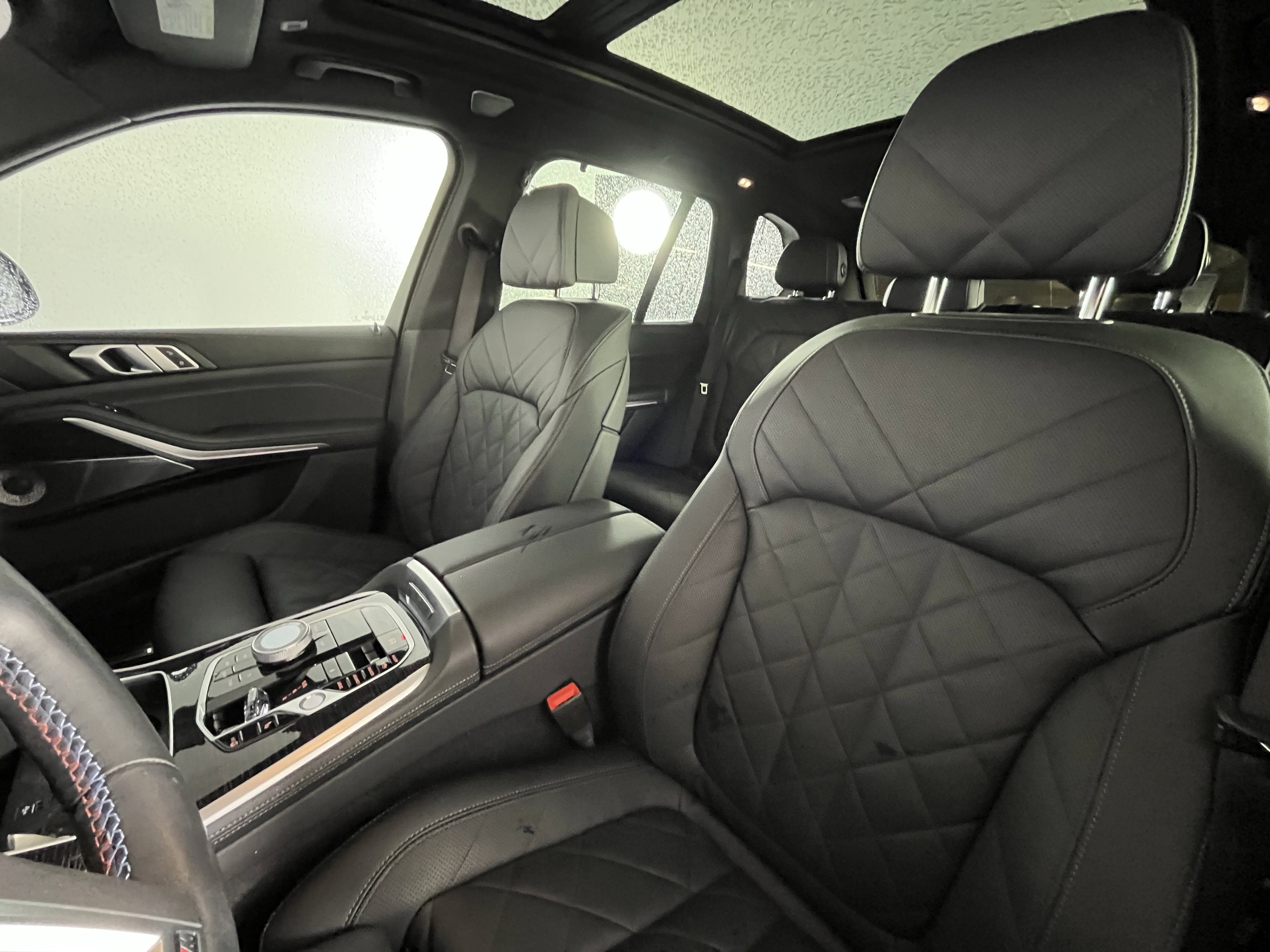 Certified 2025 BMW X5 M60i w/ Executive Package image 9