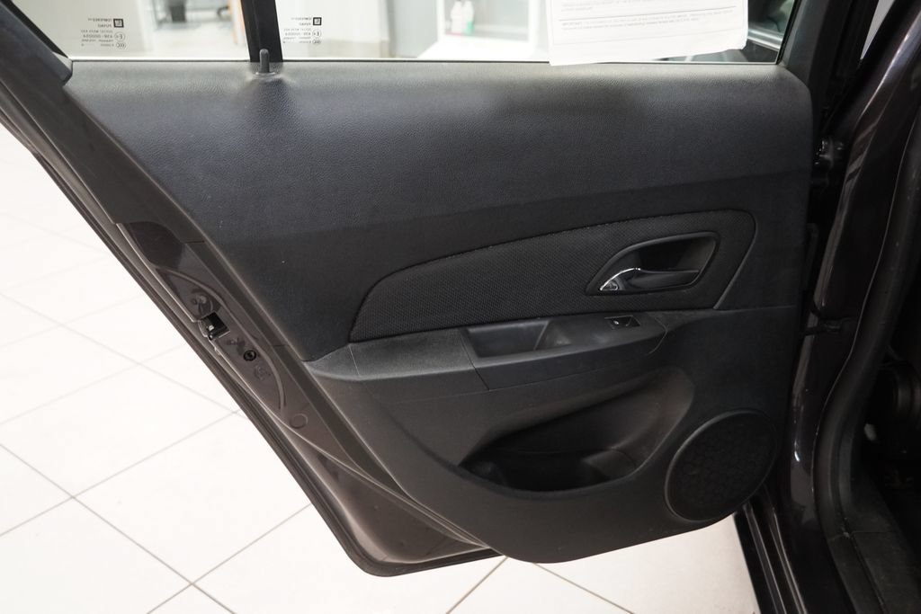 Used 2014 Chevrolet Cruze LT FWD image 24