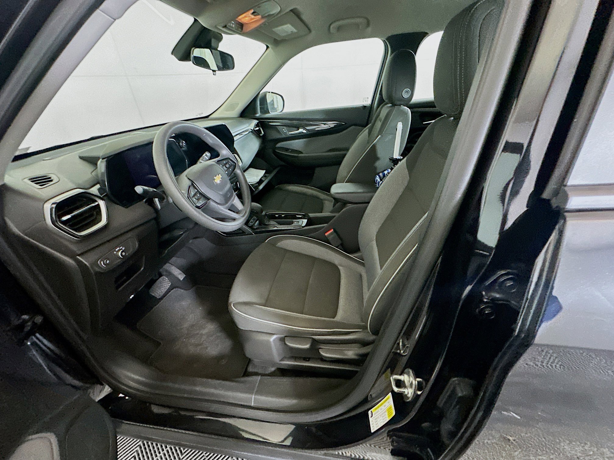 Used 2024 Chevrolet TrailBlazer LS image 13