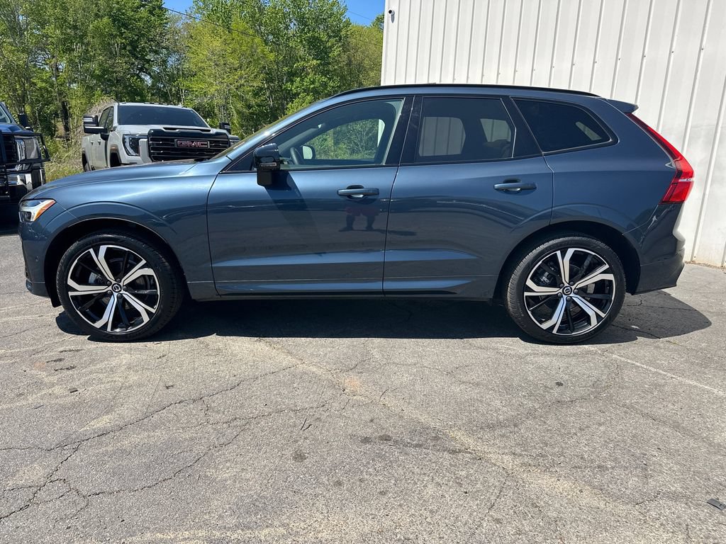 Used 2024 Volvo XC60 B5 Ultimate w/ Protection Package Premier AWD/4WD image 9