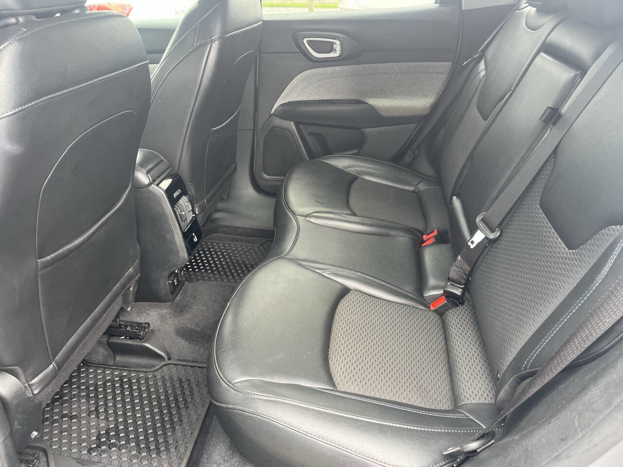 Used 2022 Jeep Compass Latitude w/ Convenience Group image 18