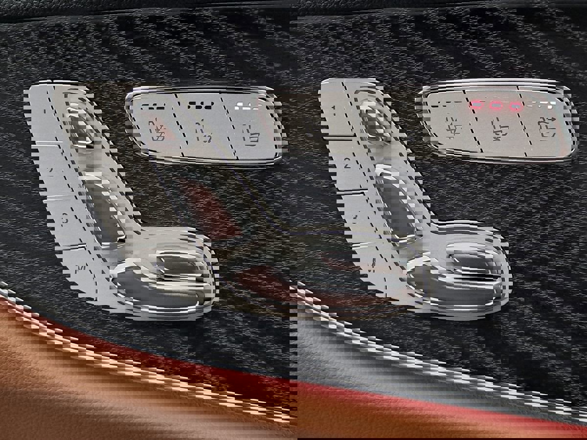 Used 2019 Mercedes-Benz E 450 4MATIC Cabriolet image 20