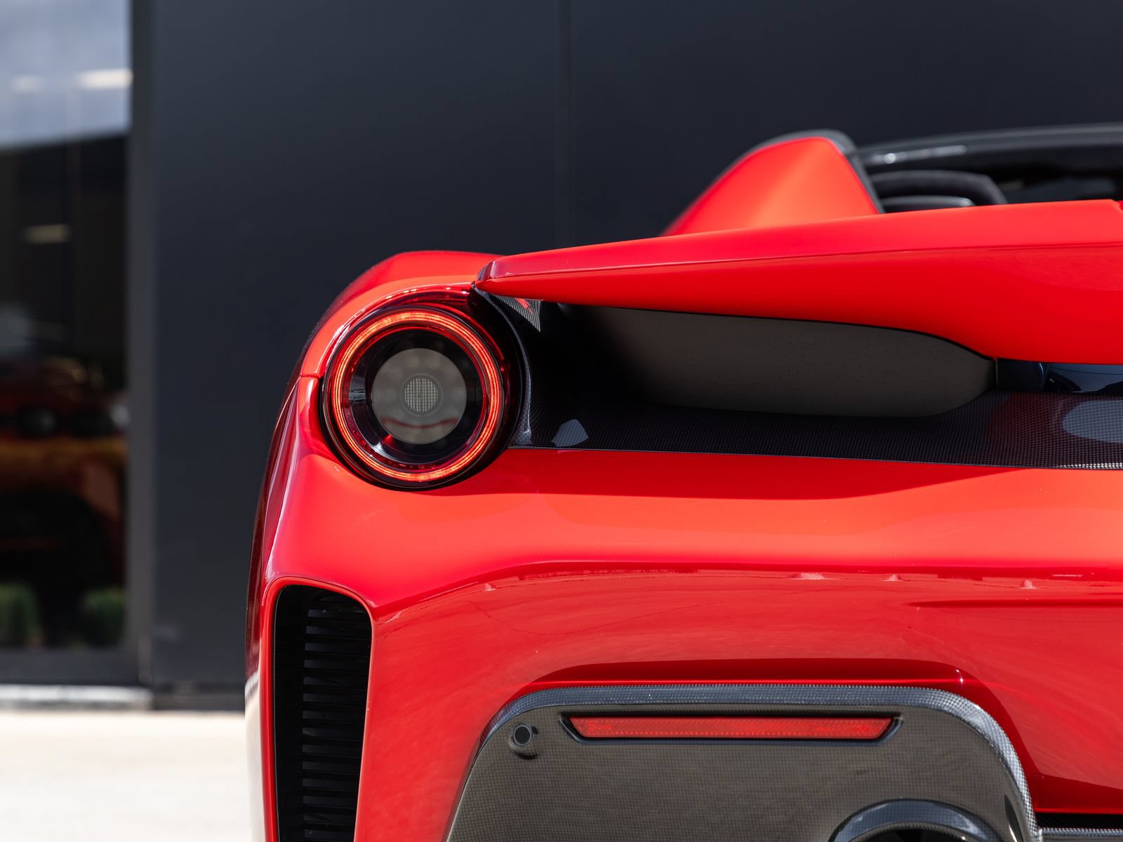 Used 2020 Ferrari 488 Pista Spider RWD image 14