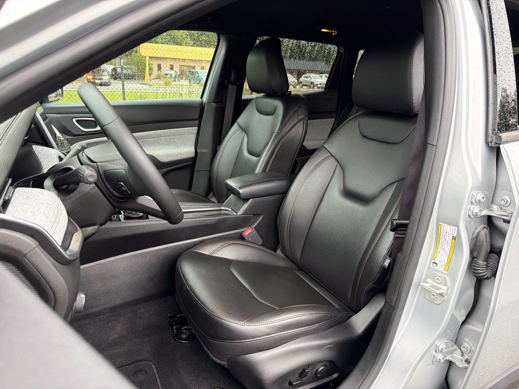Certified 2024 Jeep Compass Latitude AWD/4WD image 18