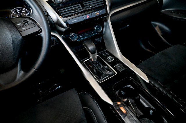 Used 2022 Mitsubishi Eclipse Cross SE image 36