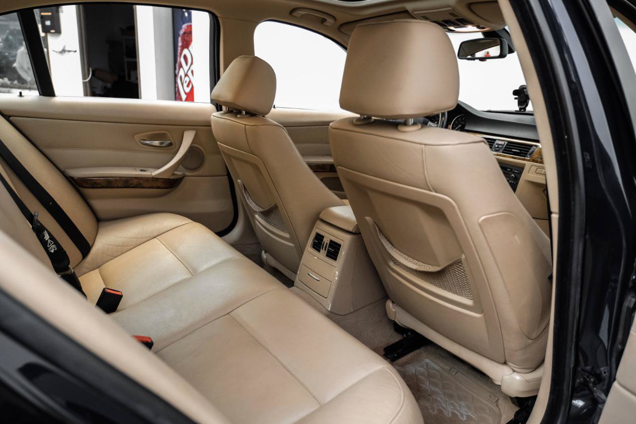 Used 2007 BMW 335xi Sedan AWD/4WD image 29