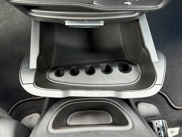 New 2026 Chrysler Pacifica Select image 33