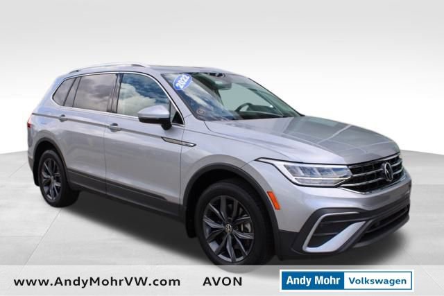 Used 2022 Volkswagen Tiguan SE w/ Panoramic Sunroof Package