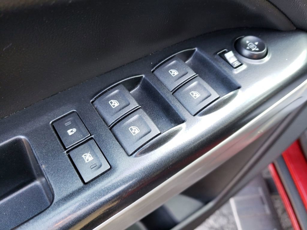 Used 2017 Chevrolet Colorado LT w/ LT Convenience Package image 12