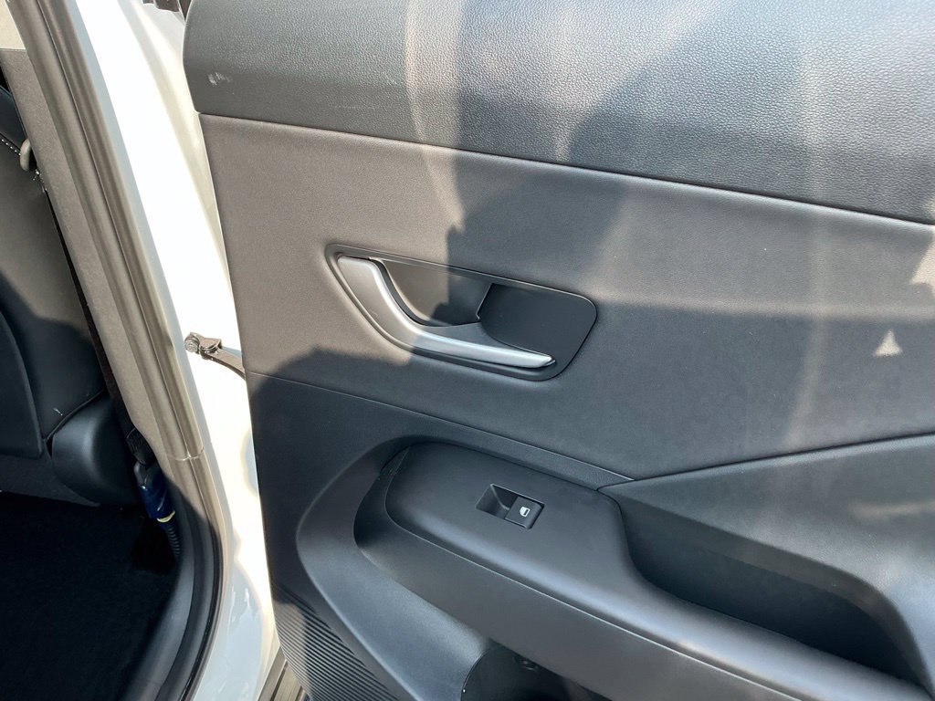 Certified 2025 Hyundai Kona Limited AWD/4WD image 34
